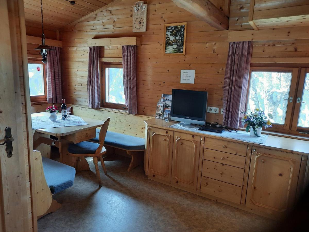 Weiherhuette Ried * Ried im Oberinntal